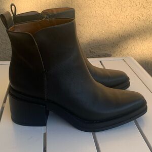 Franco Sarto dark green almost black leather boots size 6.5M